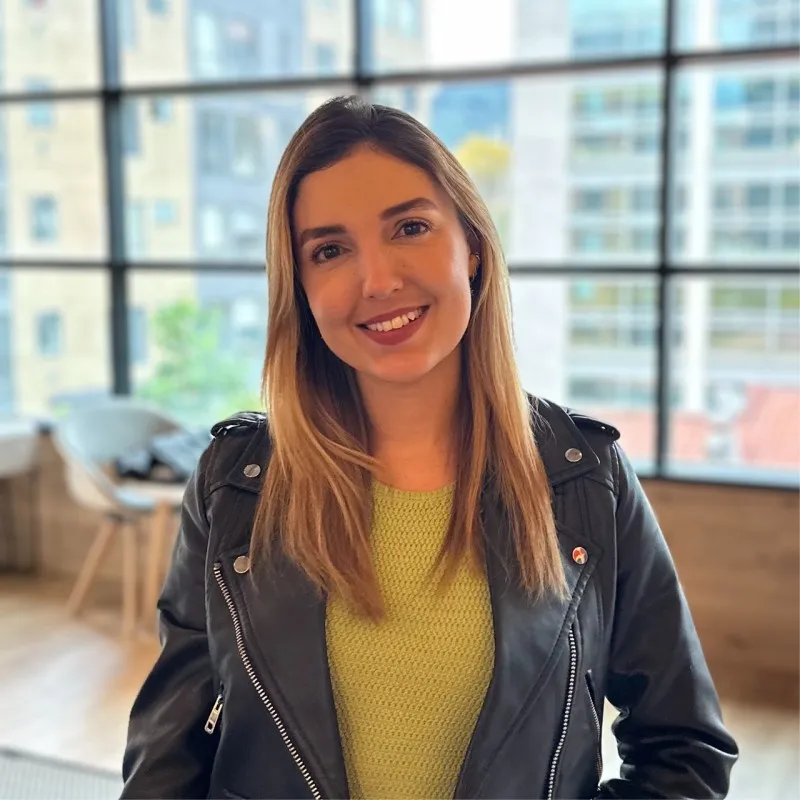 Katherine, profesora de español colombiana